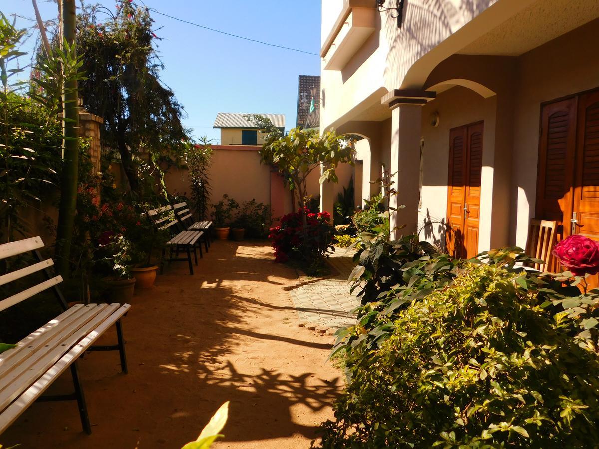 Antsirabe Hotel Exterior photo